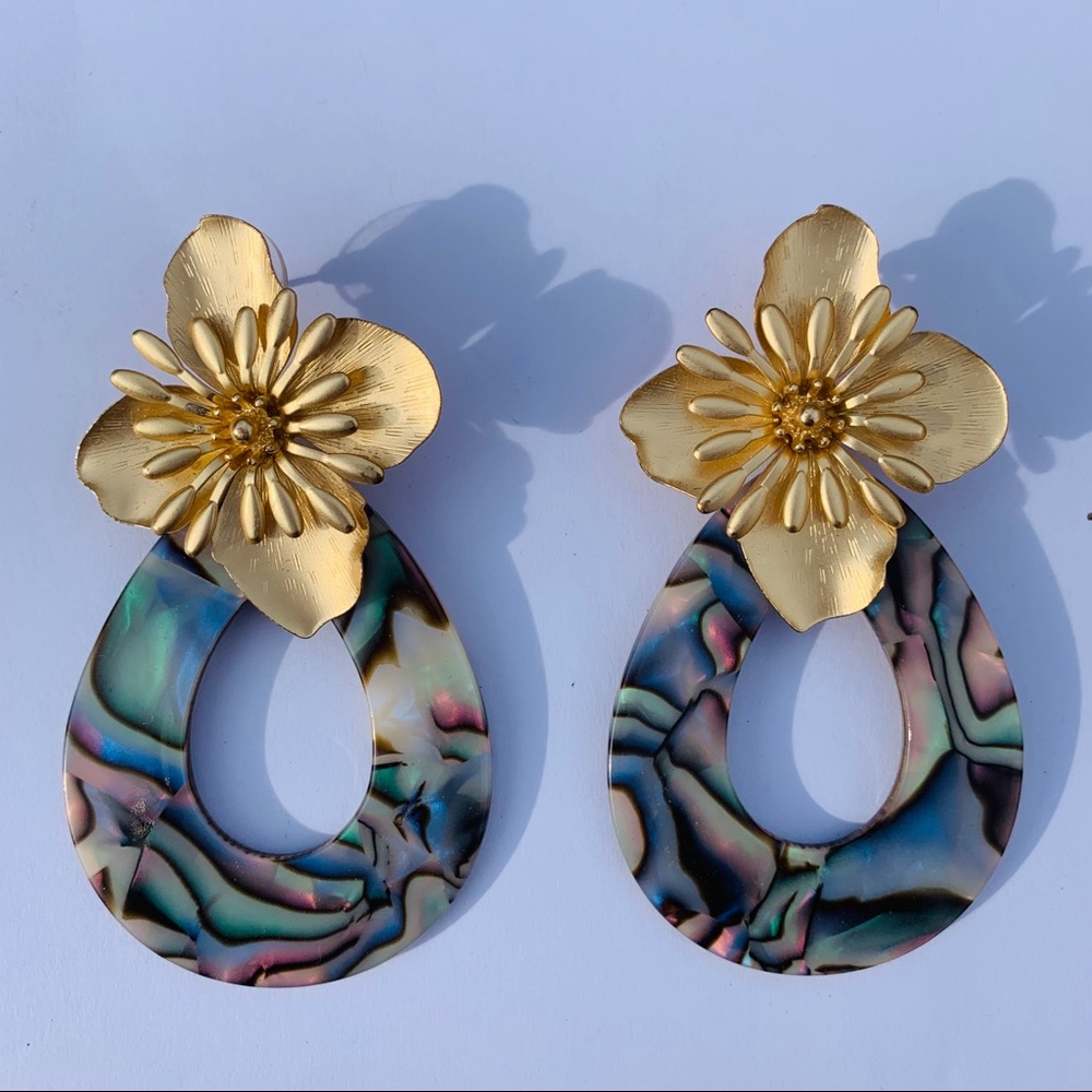 Acrylic Flower Abalone Oval Drop Earrings - Picture 3 of 3